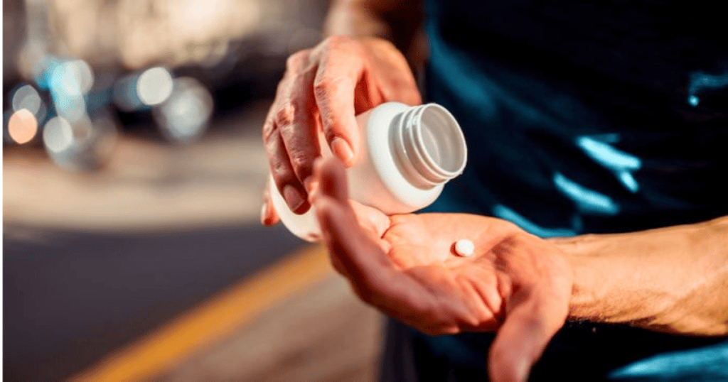 Common Antibiotic Tied to Higher Death Risk