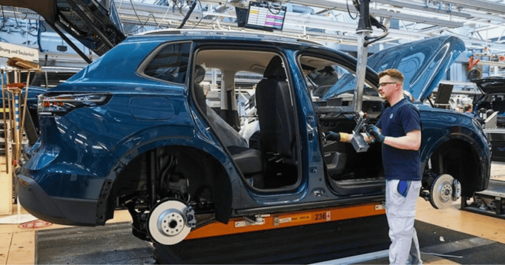 Volkswagen Recalls 208,000 SUVs Over Steering Loss Risk