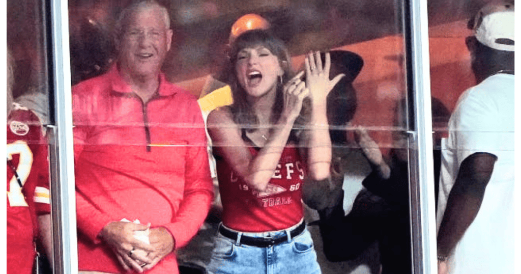 Travis Kelce Responds to Taylor Swift’s Viral Moment