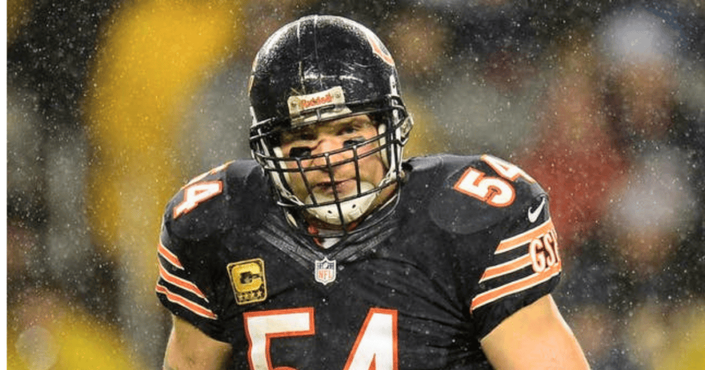 Brian Urlacher Rips Colin Kaepernick Over Protests