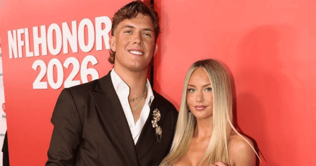 Dart's Girlfriend Sets Tone After Season-Ending Injury