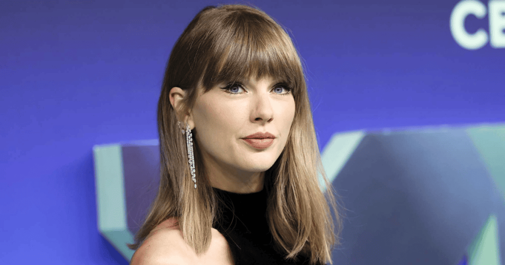 Taylor Swift Wows at 2026 VMAs With Wedding Rings