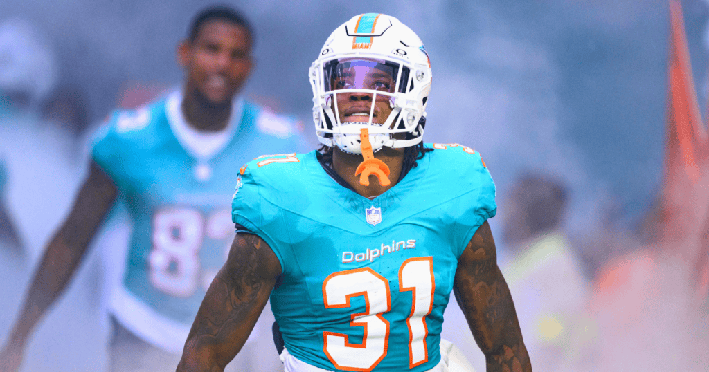 Ollie Gordon Rises as Week 3 Waiver Target