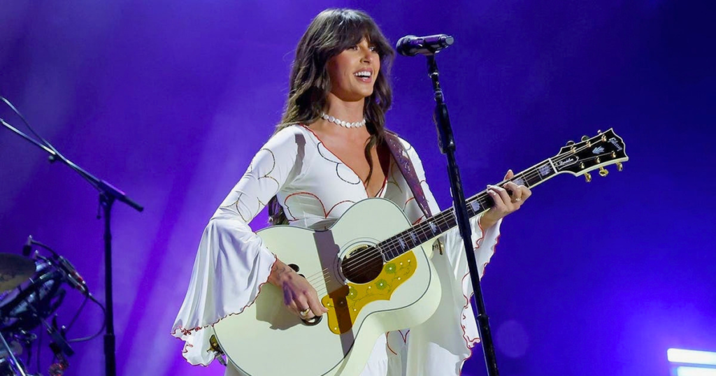 Ella Langley Responds to Concert Criticism