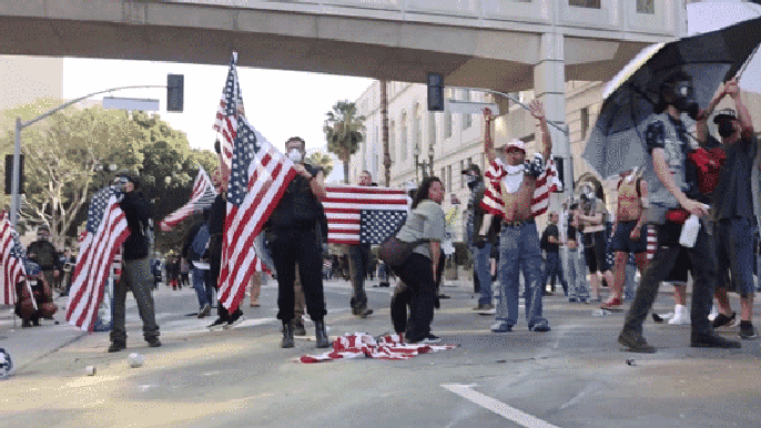 No Kings Protest Faces Fierce Fight Over ‘Vote Blue’ Push
